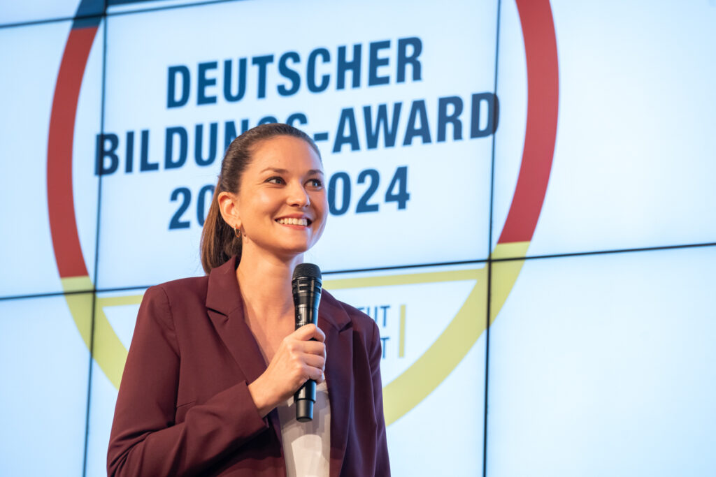 032_Deutscher_Bildungs-Award_021123_100743