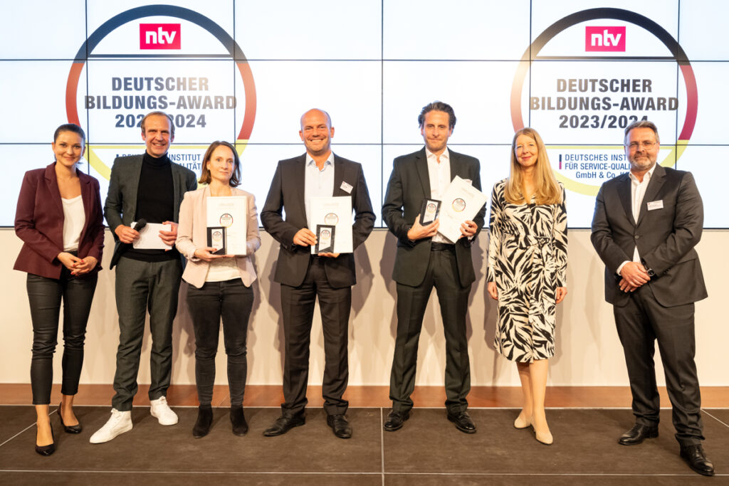089_Deutscher_Bildungs-Award_021123_7811