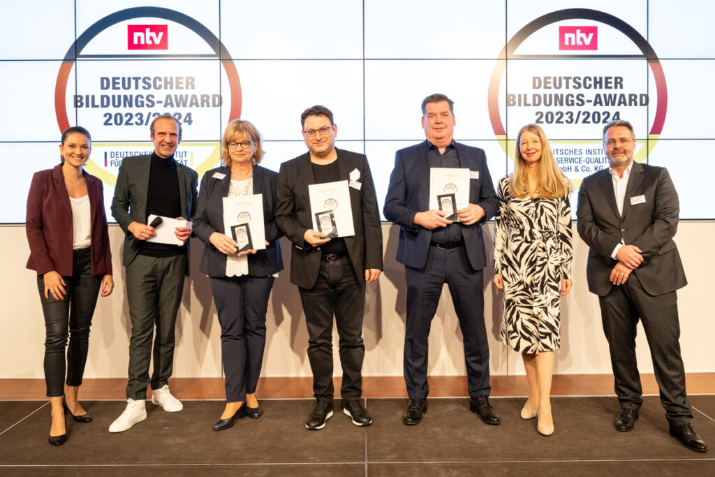 093_Deutscher_Bildungs-Award_021123_7816