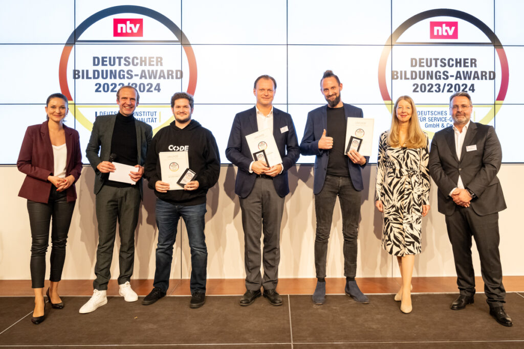 096_Deutscher_Bildungs-Award_021123_7824