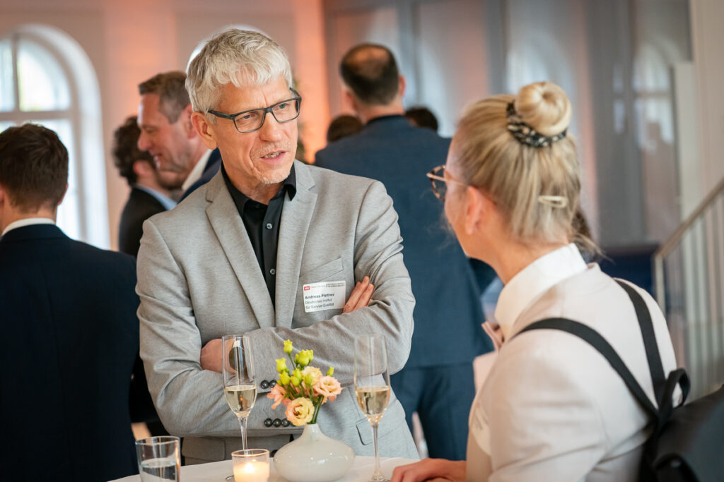 022_Deutscher_Versicherungs-Award_230426_Foto-ThomasEcke_100938